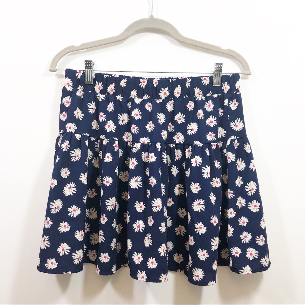 Fifty Street Floral Skirt, Size Large